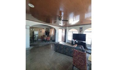Venta de casa en Villa Lucre