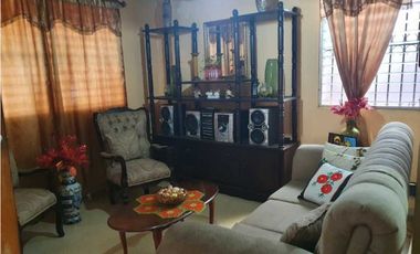 VENDO CASA EN LOS CACIQUES UNA BUENA OPORTUNIDAD