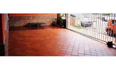 Vendo casa en Brisas del Golf