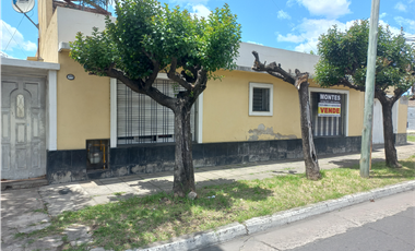 CASA  CALLE WASHINGTON ESQUINA BRUSELAS