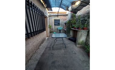 CASA  CALLE WASHINGTON ESQUINA BRUSELAS