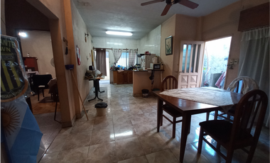 CASA  CALLE WASHINGTON ESQUINA BRUSELAS