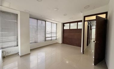 Se Arrienda y/o Vende Local en Santa Gema, Laureles , Medellin