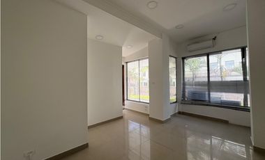 Se Arrienda y/o Vende Local en Santa Gema, Laureles , Medellin