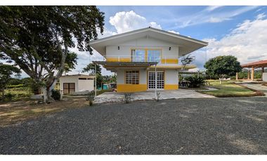 Vendo Hotel Campestre en Quimbaya Quindío
