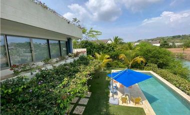 Vendo casa en Baru conjunto cerrado