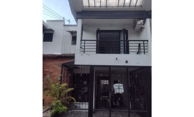 VENTA CASA DOS PISOS QUINTAS DEL BOSQUE -  VILLAVICENCIO