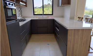EN VENTA CASA CAMPESTRE ACAPULCO RUITOQUE BAJO
