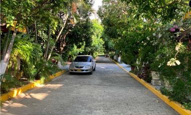 Cabaña en conjunto cerrado Santa Marta