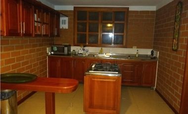 Casa campestre independiente en la Vía Armenia, Pereira!!!