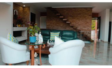 Se Vende Casa en Parcelación San Luis, Envigado