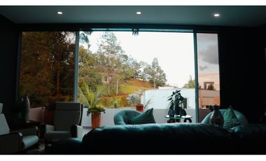 Se Vende Casa en Parcelación San Luis, Envigado