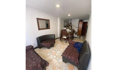 vende casa en corales area 240 acabados de ensueño