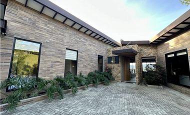 Venta de Casa Campestre en El Retiro