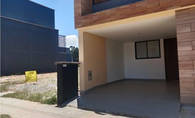 Casa para la venta en Rionegro Barro Blanco
