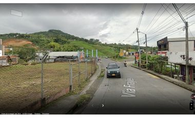 LOTE COMERCIAL BARRIO LOS ROSALES