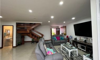 Venta casa Poblado Alto