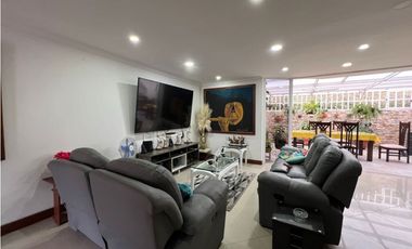Venta casa Poblado Alto