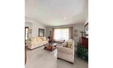 SE VENDE CASA CAMPESTRE EN ZABALETAS ANDALUCA VALLE