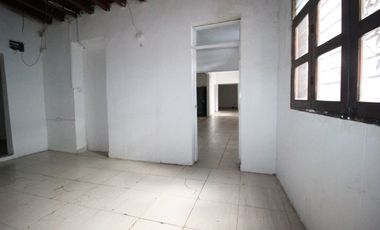 Arriendo de Locales centro de Santa Marta