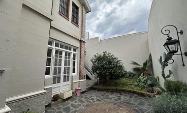 Casona de estilo en Barranca de Quilmeas