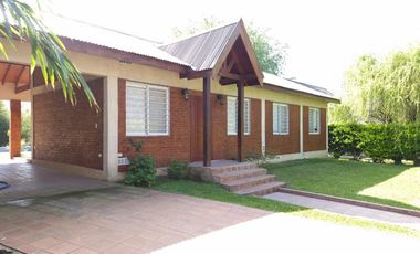 Casa en Alquiler Vacacional- Barrio Parque Sakura - Exaltación de la Cruz
