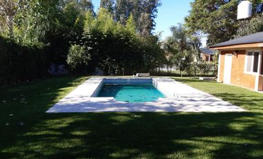 Casa en Alquiler Vacacional- Barrio Parque Sakura - Exaltación de la Cruz