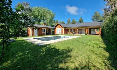 Casa en Alquiler Vacacional- Barrio Parque Sakura - Exaltación de la Cruz