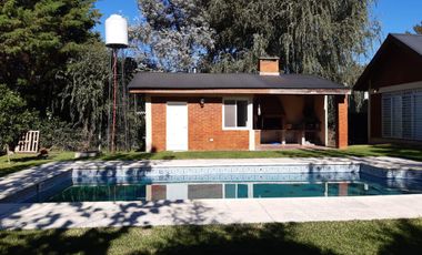Casa en Alquiler Vacacional- Barrio Parque Sakura - Exaltación de la Cruz