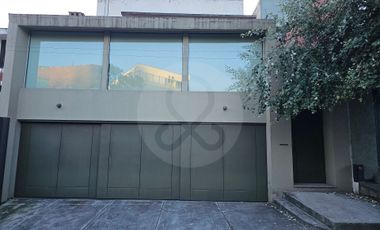 Casa en venta en Paseo de las Lomas