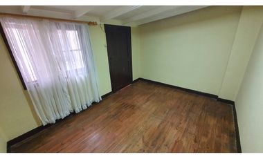 Venta casa 4D 2B con excelente ubicación en Los Andes