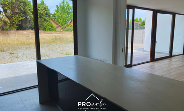 Casa en Venta en Santa Filomena / Parque Las Brisas