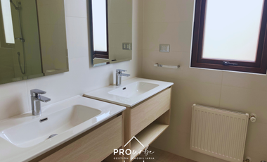 Casa en Venta en Santa Filomena / Parque Las Brisas