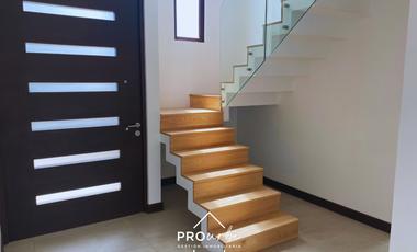 Casa en Venta en Santa Filomena / Parque Las Brisas