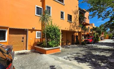 CASA FRENTE A LAGUNA EN CANCUN 4 RECAMARAS COLDWELL BANKER