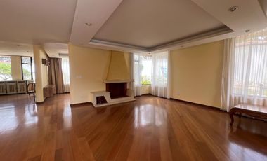 RENTO CASA EN TUMBACO CON SUITE INDEPENDIENTE