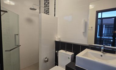 Regent 3 Partly furnished