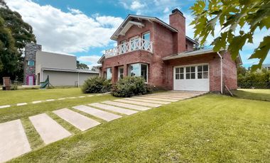 VENTA | CASA DE 4 AMB | BARRIO PRIVADO LAS PRUNAS