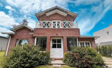 VENTA | CASA DE 4 AMB | BARRIO PRIVADO LAS PRUNAS