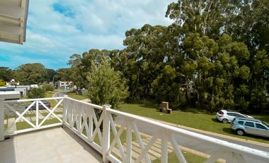 VENTA | CASA DE 4 AMB | BARRIO PRIVADO LAS PRUNAS