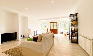 VENTA | CASA DE 4 AMB | BARRIO PRIVADO LAS PRUNAS