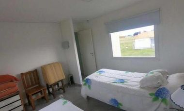 Casa en venta - 2 Dormitorios 1 Baño - Cochera - 300Mts2 - Mar del Sur