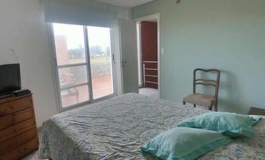 Casa en venta - 2 Dormitorios 1 Baño - Cochera - 300Mts2 - Mar del Sur