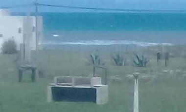 Casa en venta - 2 Dormitorios 1 Baño - Cochera - 300Mts2 - Mar del Sur