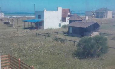 Casa en venta - 2 Dormitorios 1 Baño - Cochera - 300Mts2 - Mar del Sur