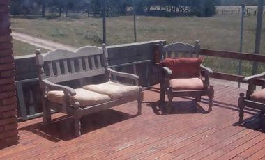 Casa en venta - 2 Dormitorios 1 Baño - Cochera - 300Mts2 - Mar del Sur