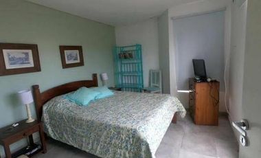 Casa en venta - 2 Dormitorios 1 Baño - Cochera - 300Mts2 - Mar del Sur