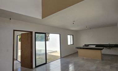 CASA EN PRIVADA  A 500 METROS DE PERIFERICO CON HABITACION EN PLANTA BAJA.