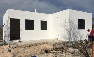 TERRENO INDUSTRIAL A 900 METROS DE CARRETERA TEYA A CANCUN EN MERIDA, YUCATAN.