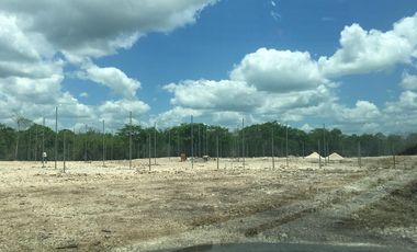 TERRENO INDUSTRIAL A 900 METROS DE CARRETERA TEYA A CANCUN EN MERIDA, YUCATAN.